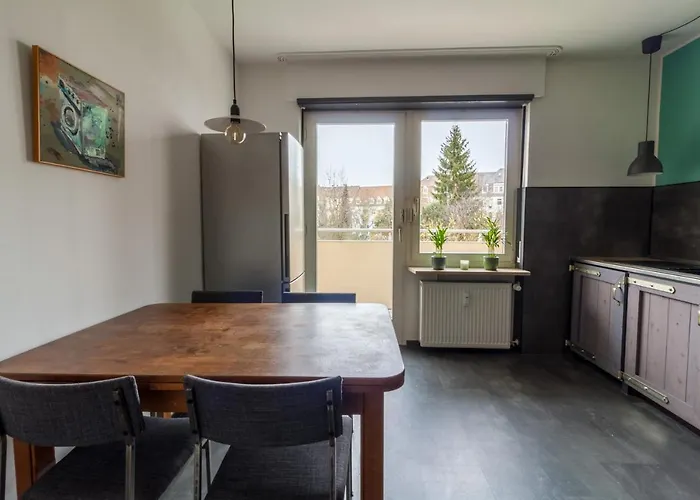 Zentrales 130 Qm Design-Appartement Mit Extras
